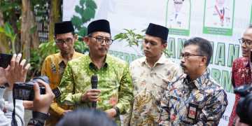 Sebar 5 Nilai Utama Keterbukaan Informasi Publik dengan Aksi Tanam Pohon Jambu