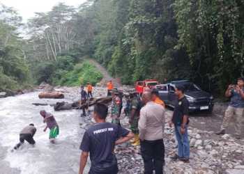 Puluhan Personel Dikerahkan Cari Korban Banjir dan Tanah Longsor di Pegaf