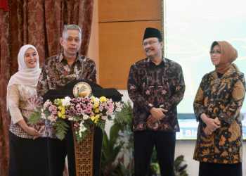 Hadapi Judol dan PHK Massal, Kemensos Pimpinan Gus Ipul dan Agus Jabo Minim Kerja