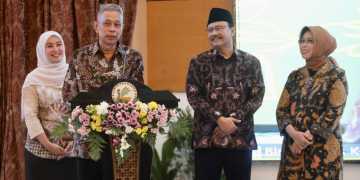 Hadapi Judol dan PHK Massal, Kemensos Pimpinan Gus Ipul dan Agus Jabo Minim Kerja