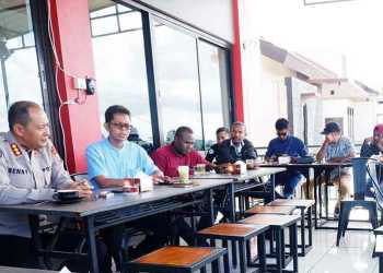 Perkuat Sinergitas, Polisi Bertemu Wartawan Papua Barat