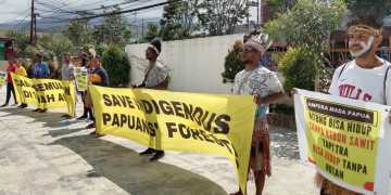 Tolak Perampasan Tanah dan Kekayaan Alam di Tanah Papua