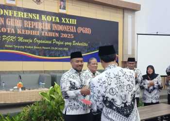 Kepala Dinas Pendidikan Kota Kediri Pimpin PGRI
