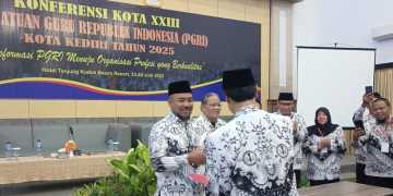 Kepala Dinas Pendidikan Kota Kediri Pimpin PGRI