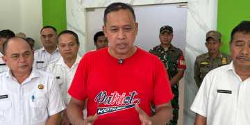 Wali Kota Bekasi Tri Adhianto Buka Layanan SPMB Sampai 24.00: Semua Sesuai Aturan, Tidak Ada Titipan!