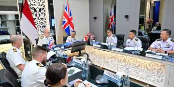 TNI AL dan Royal Navy Sepakat Meningkatkan Hubungan Kerjasama Pada Pertemuan Navy To Navy Talks Ke-4 di Jakarta