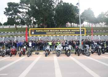 Polda Kepri Bersama Komunitas Moge Gelar Touring dan Bakti Sosial Dalam Rangka Hari Bhayangkara Ke-79