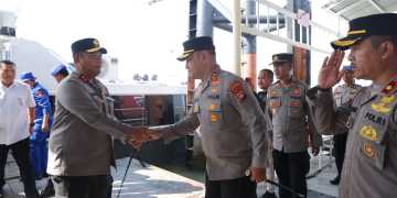 Kapolda Kepri Hadiri Penutupan Operasi Laut Terpadu dan Launching Satgas Pemberantasan Penyelundupan