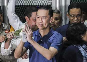 Haru! Tom Lembong Hirup Udara Bebas Pasca Abolisi dari Presiden Prabowo di Rutan Cipinang