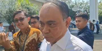 Ditanya Pilih PSI atau Gerindra, Budi Arie Tegaskan Tegak Lurus ke Prabowo