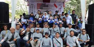 Bareng Komunitas Vespa, Wawali Harris Bobihoe Gaungkan Semangat Kemerdekaan