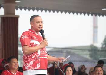 Walikota Bekasi Bersama Ribuan Warga Susuri Jejak Sejarah di Kota Bekasi Berjalan Kaki