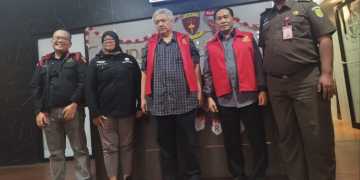 Korupsi Dinas Pendidikan Jatim  2017  Kejati Tahan Mantan Kabid SMK Hudiono