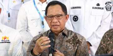 Mendagri Tito Minta Pejabat Daerah Hidup Sederhana, Tidak Melakukan Flexing Barang Mewah