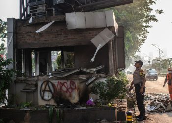 DPR Dukung Pemerintah Pusat Ambil Alih Renovasi Fasilitas Umum yang Rusak Akibat Demo
