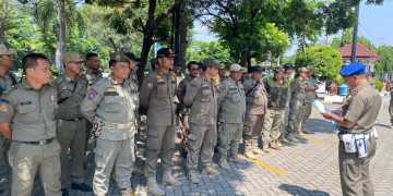 Satpol PP Kota Bekasi Bersama TNI dan Polri Kerahkan Pasukan Pengamanan Aksi Damai