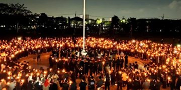 Unesa Gelar Doa untuk Negeri, Ribuan Lilin Perdamaian Dinyalakan di Tengah Situasi Panas Nasional