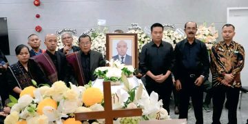 Bupati Humbahas Melayat ke Rumah Duka Staf KBRI Zetro Leonardo Purba di Jakarta