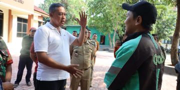 Pemkot Bekasi Distribusikan 11.551 Kartu Keluarga Sejahtera, Wali Kota Pastikan Perlindungan Pekerja Ojek Online