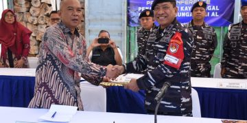 TNI AL Gagalkan Upaya Penyelundupan Kayu Bernilai Ratusan Juta Rupiah di Tanjung Perak Surabaya