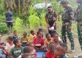 TNI Gelar Makan Bersama dengan Masyarakat di Yahukimo Papua
