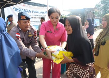 Polda Kepri Gelar Jum’at Berkah di Sagulung: Hadirkan Pangan Murah, Layanan Kesehatan, dan Makanan Gratis