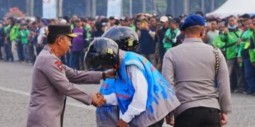Kapolri Ajak Pengemudi Ojol Bersinergi Jaga Kamtibmas di Seluruh Indonesia