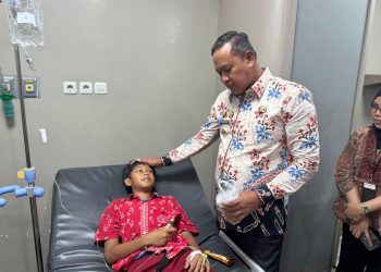 Wali Kota Bekasi Gercep Temui Korban Keracunan MBG, Pastikan Penanganan Cepat dan Evaluasi Menyeluruh