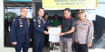 Polda Kepri Gelar Konferensi Pers Pemulangan Jenazah Korban Kebakaran Kapal Federal