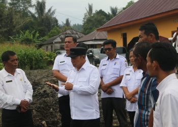 Bupati Tapanuli Utara Tinjau Progres Pengolahan Lahan Tidur di Desa Simanungkalit