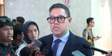 Wakil Ketua Komisi I DPR Minta Pindad Tingkatkan Kualitas Produksi Maung