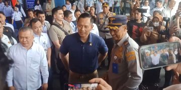 Jelang Nataru 2025, AHY Pastikan Kesiapan Infrastruktur Transportasi Publik