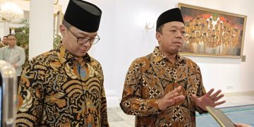 Nusron Wahid Serahkan Sertifikat Hak Pakai kepada Menlu untuk Amankan Aset Negara