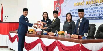 Bupati Humbang Hasundutan Sampaikan Nota Jawaban Atas Pandangan Umum Fraksi-Fraksi DPRD Terhadap Nota Pengantar Keuangan Ranperda APBD 2026