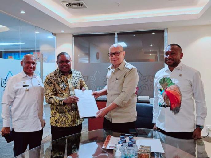 Bertemu Operasional Garuda Indonesia, Bupati Ajukan Rute Jakarta–Manokwari