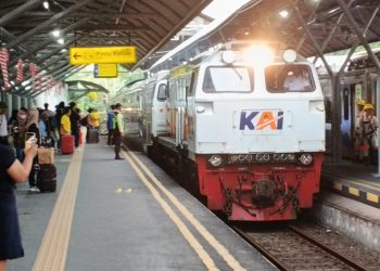 KA Barang Aksa Cargo Anjlok di Dekat Stasiun Pasar Turi, Sejumlah Perjalanan Penumpang Terdampak