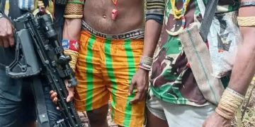 Senpi Rampasan Diserahkan ke Panglima TPNPB Sorong Raya