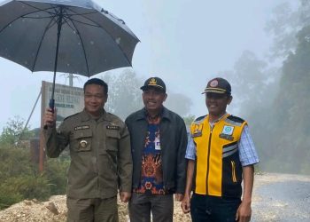 Bupati Tinjau Jalan Perbatasan Kabupaten Humbang Hasundutan dengan Pakpak Bharat