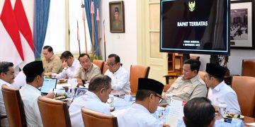 Presiden Prabowo Pimpin Rapat Terbatas, Bahas Penguatan Pemberdayaan Masyarakat dan UMKM