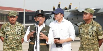 Menko PMK Lepas Bantuan Penanganan Bencana ke Aceh, Sumut, dan Sumbar Akibat Siklon Tropis Senyar