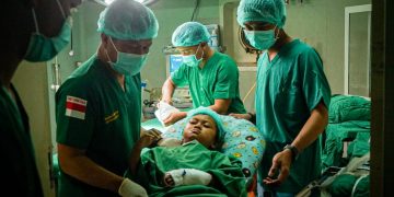 Operasi Patah Tulang Kaki, Anak Usia 9 Tahun di Aceh Tamiang Sukses Dilaksanakan TNI AL