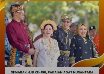 Semarak HJB ke-196, Pakaian Adat Nusantara Warnai Pawai Budaya di Engku Putri