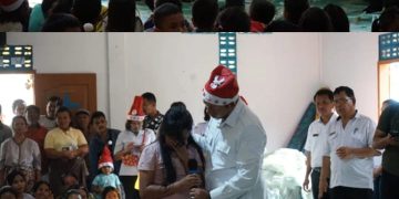 Bupati Tapanuli Utara Rayakan Natal bareng Korban Bencana Hidrometeorologi di Desa Sibalanga