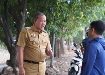 Wali Kota Bekasi Tri Tinjau Langsung Turap Longsor Rawalumbu: Hari Ini Langsung Dikerjakan