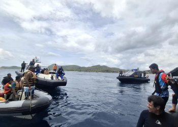 MEMASUKI HARI KE TIGA, TNI AL DAN SAR GABUNGAN TERUS LAKSANAKAN PENCARIAN KORBAN KM PUTRI SAKINAH