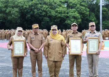 Sekda Kota Bekasi Junaedi Pimpin Apel Akhir Tahun 2025, Tekankan Kesiapsiagaan Infrastruktur dan Disiplin Pelayanan Publik