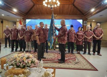 Pengurus PWI DIY 2025–2030 Dilantik di Hadapan Sri Sultan HB X, Tegaskan Etika Pers di Era Viralitas