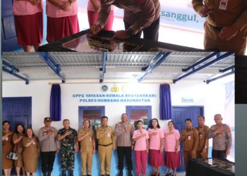 Kapolres Humbahas resmikan SPPG gratis ,dukung makanan bergizi untuk masyarakat