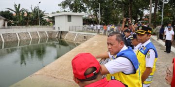 Cegah Banjir di Bekasi Barat, Wali Kota Bekasi Tri Resmikan Polder Griya Bintara