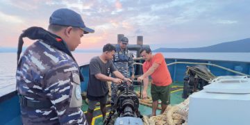 TNI AL AMANKAN KAPAL BERMUATAN NIKEL, DIDUGA LANGGAR ATURAN PELAYARAN